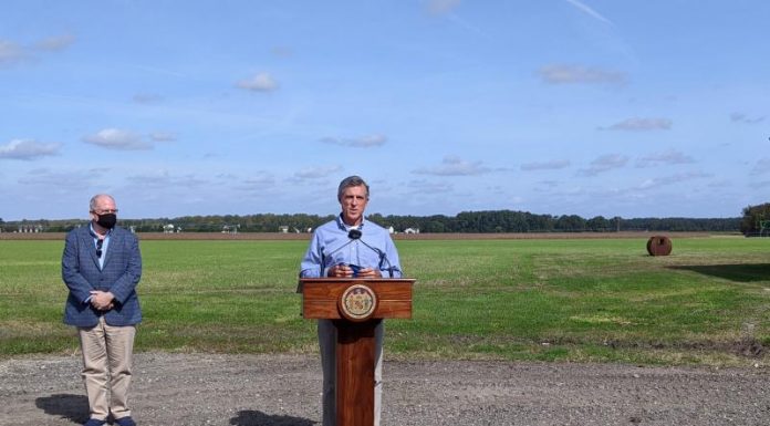 Delaware announces grants to support contract poultry farmers during COVID-19